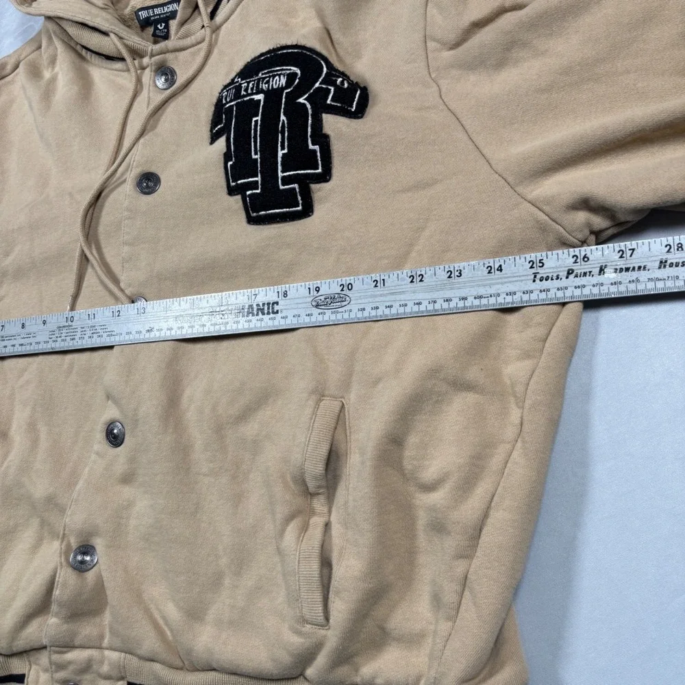 True Religion Varsity Hoodie Mens XL Tan Snap Front Chenille Logo Jacket Hoodie
